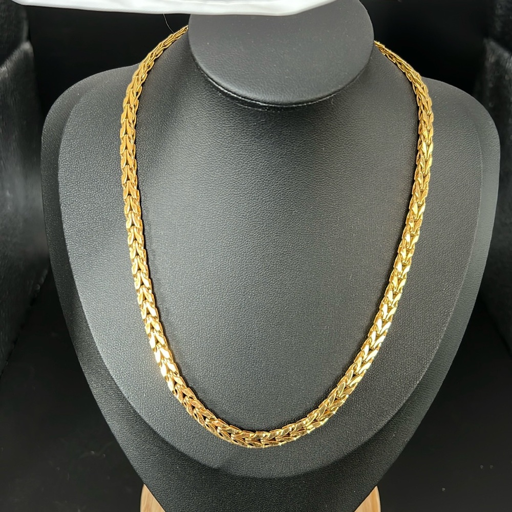 Vintage Monet necklace